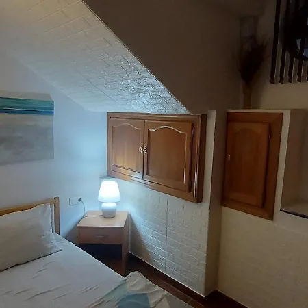 Country Sun Apartment