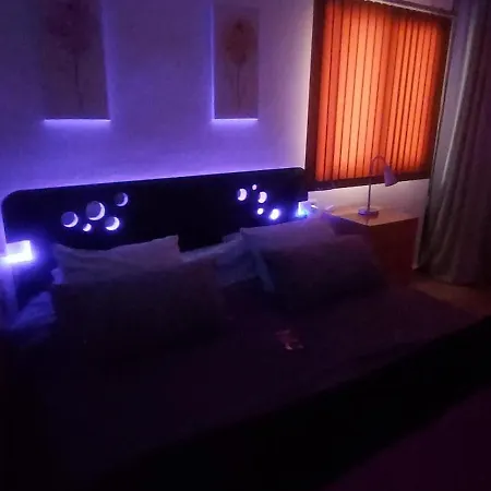 Country Sun Apartment